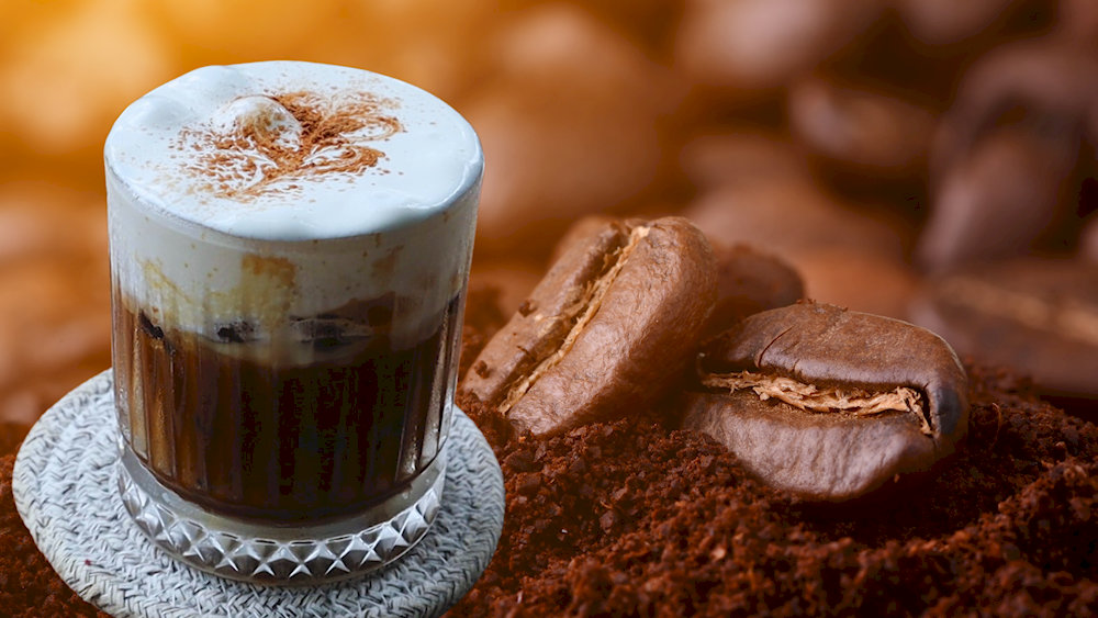 If you love salted caramel or cheese foam tea, you’ll definitely enjoy this 
